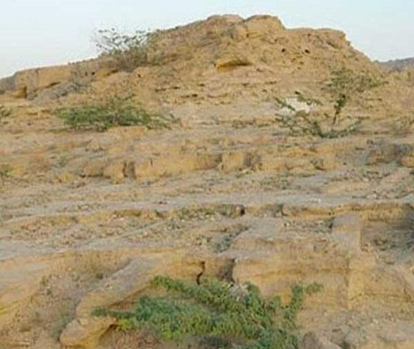عکس های قبرستان جن ها در چابهار