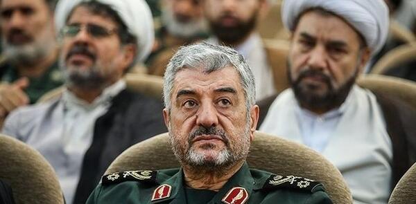 عکس جوانی سردار جعفری