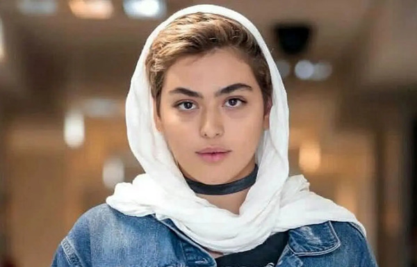 عکس و فیلم جدید ریحانه پارسا در ترکیه