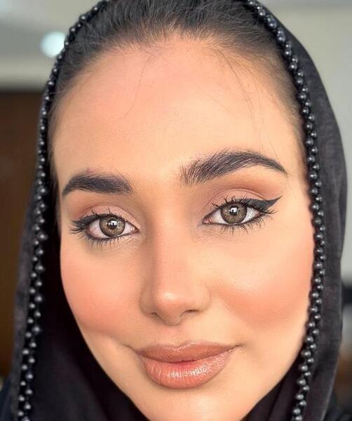 عکس رنگ چشم طوسی عسلی