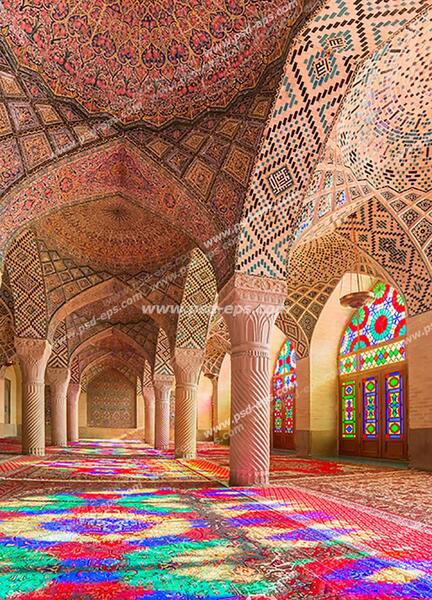 عکس رنگی چشم در شیراز