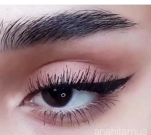 عکس چشم گربه ای طبیعی