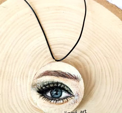 عکس سایه چشم نقاشی شده