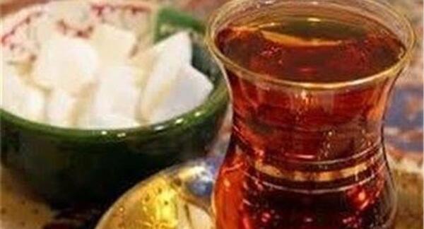 عکس استکان چای کمر باریک