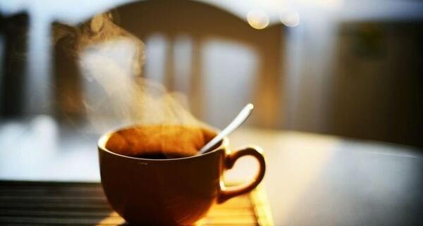 عکس چای خوردن رهبری