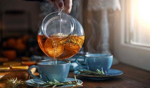 عکس چای خوردن رهبری
