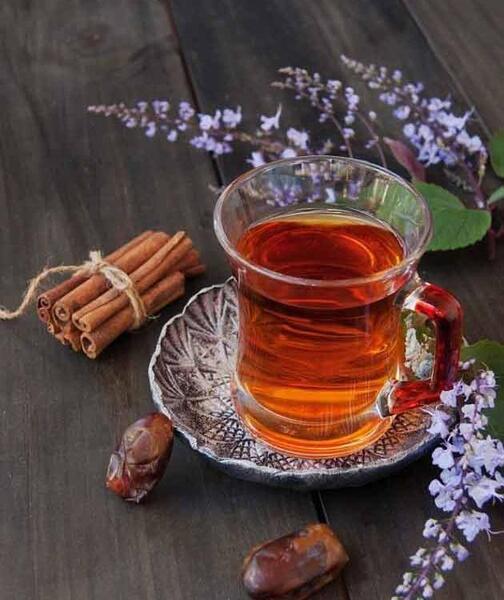 عکس چای ریختن امام