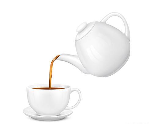 عکس ریختن چای در فنجان
