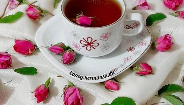 عکس چای با گل محمدی