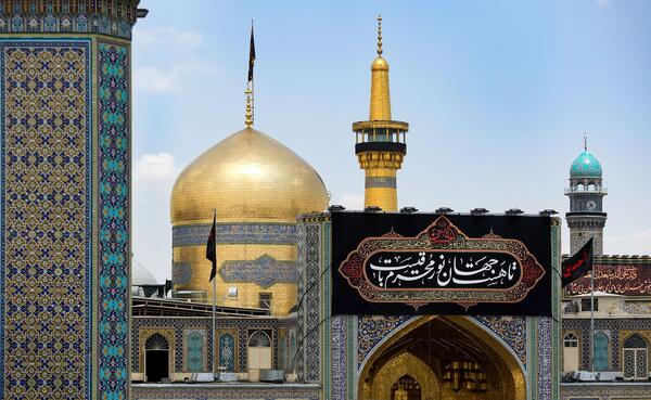 عکس خورشید بالای گنبد حضرت علی
