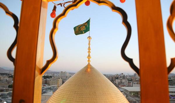 عکس خورشید بالای گنبد حضرت علی