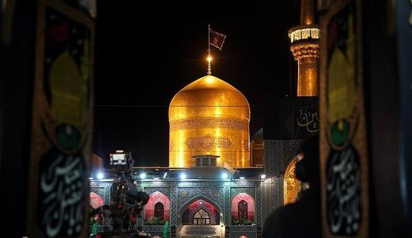 عکس از حرم امام رضا در شب