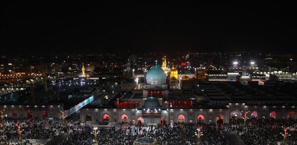عکس از حرم امام رضا در شب