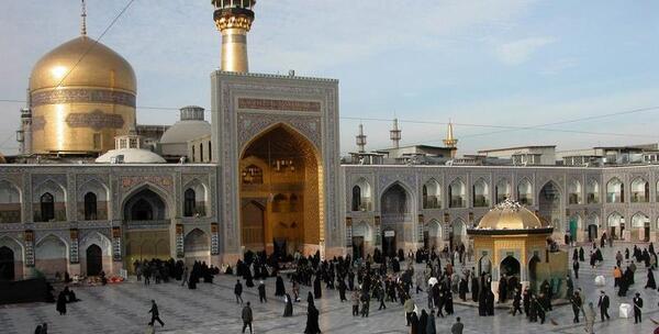عکس از حیاط حرم امام رضا