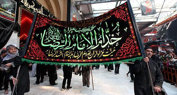 عکس از خادمین حرم امام رضا