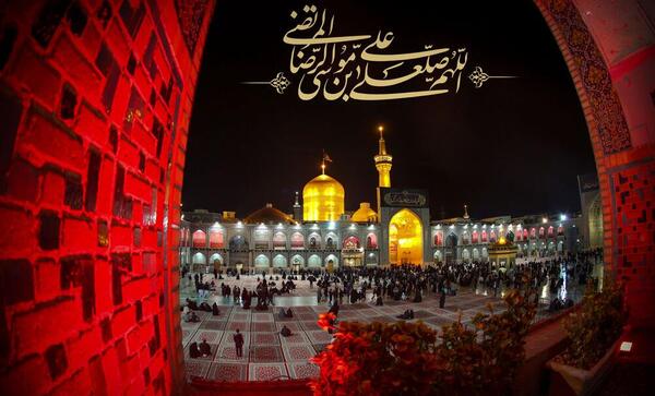 عکس از خادمین حرم امام رضا