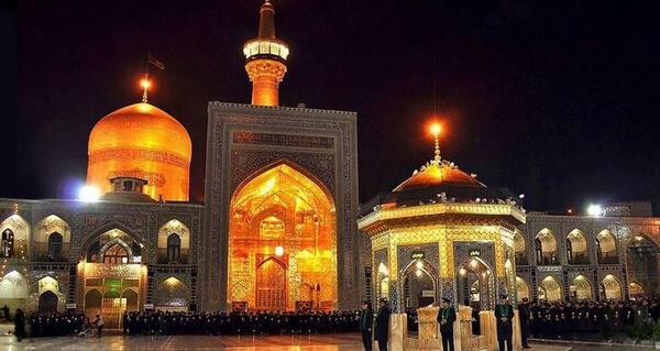 عکس از زیارت حرم امام رضا
