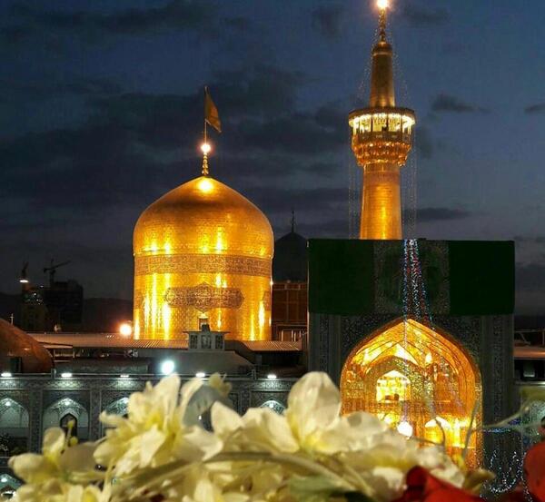 عکس عاشقانه در حرم امام رضا