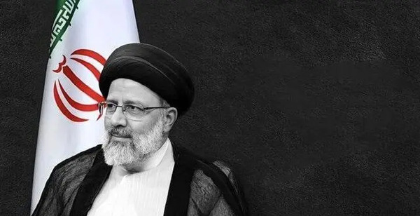 عکس قبر رئیسی در حرم امام رضا