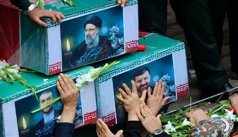 عکس قبر شهید رئیسی در حرم امام رضا
