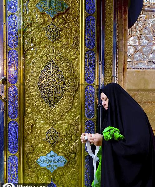 عکس حرم امام رضا دختر