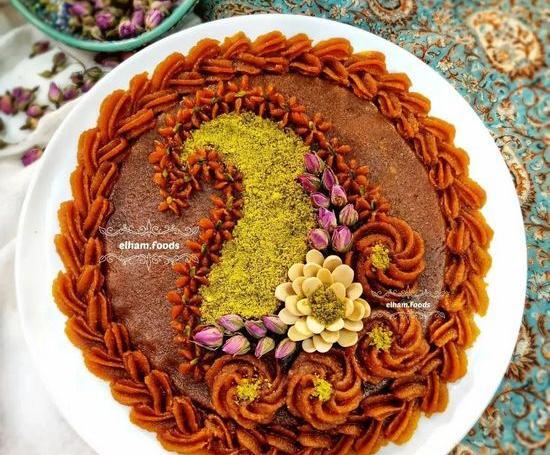 عکس تزیین حلوا با ماسوره