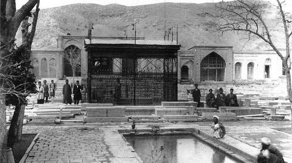 عکس حافظ سیاه سفید