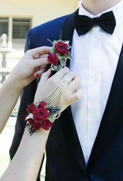 عکس دسته گل عروس و حلقه