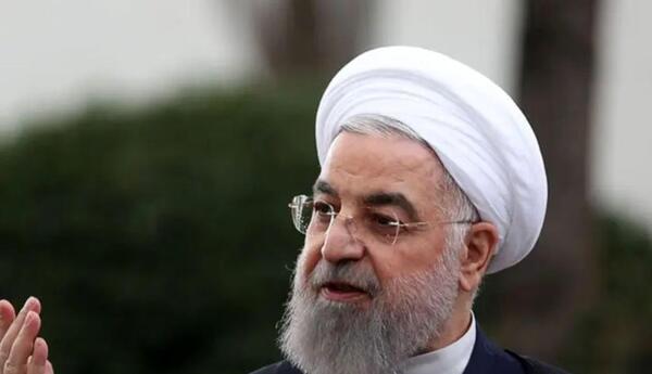 عکس خنده دار از حسن روحانی