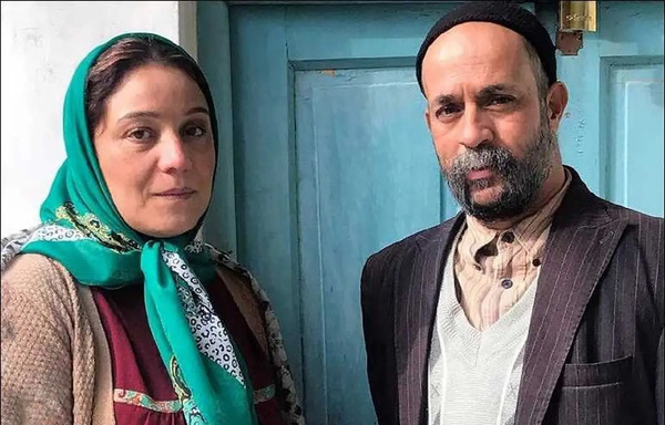 عکس خنده دار پسر با روسری