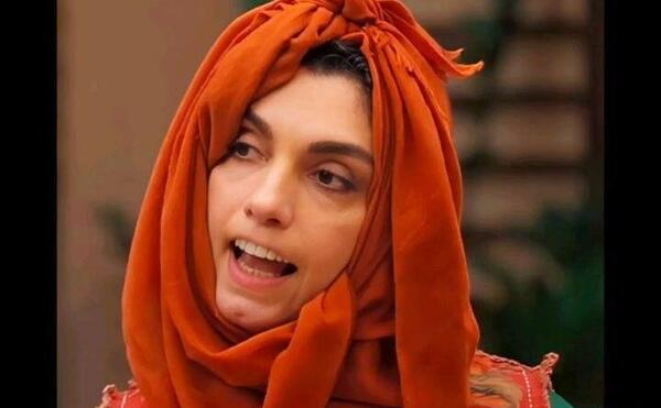 عکس خنده دار پسر با روسری