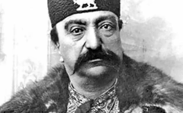 ژست خنده دار عکس