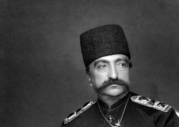عکس خنده دار ناصرالدین شاه