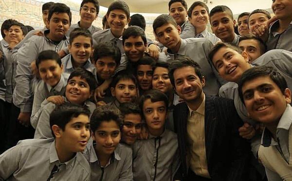عکس پسر مجری سمت خدا