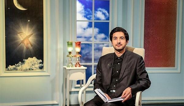 عکس پسر مجری سمت خدا
