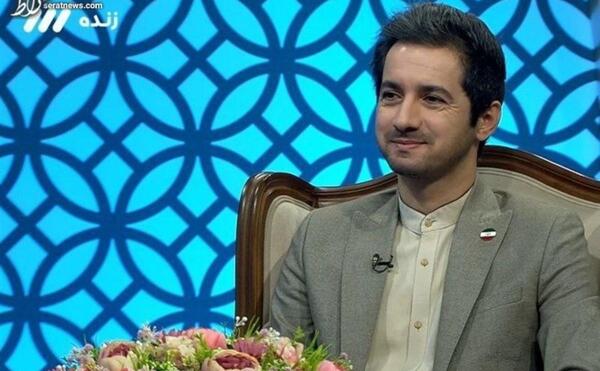 عکس مجری به سمت خدا