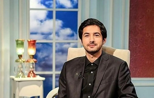 عکس های مجری سمت خدا