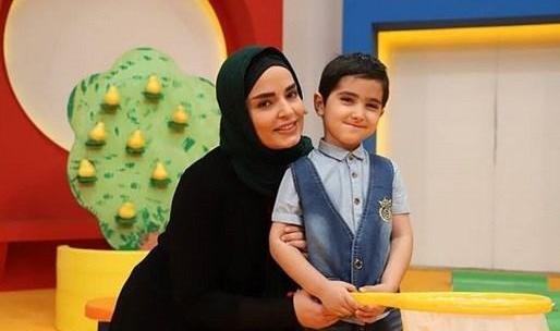عکس سپیده خداوردی با خانواده