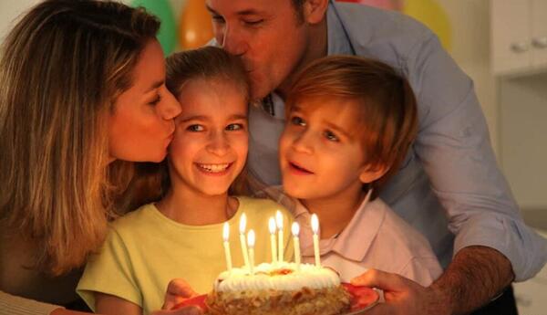 عکس از جشن تولد خانوادگی