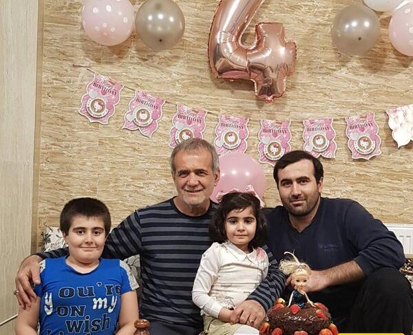 عکس از جشن تولد خانوادگی