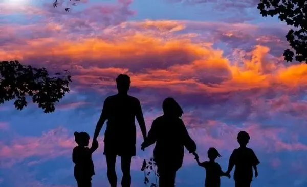 عکس خانواده خوشبخت برای پروفایل