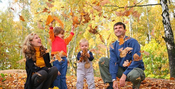 ایده عکس خانوادگی در طبیعت