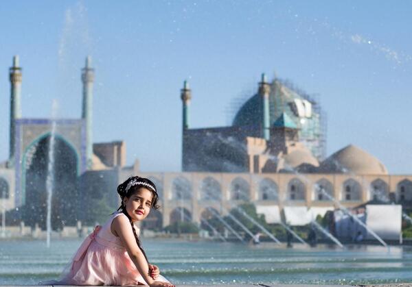 آتلیه عکس خانوادگی در اصفهان