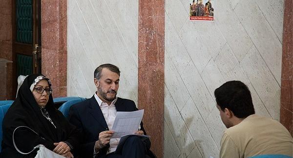 عکس خانواده ظریف و همسرش