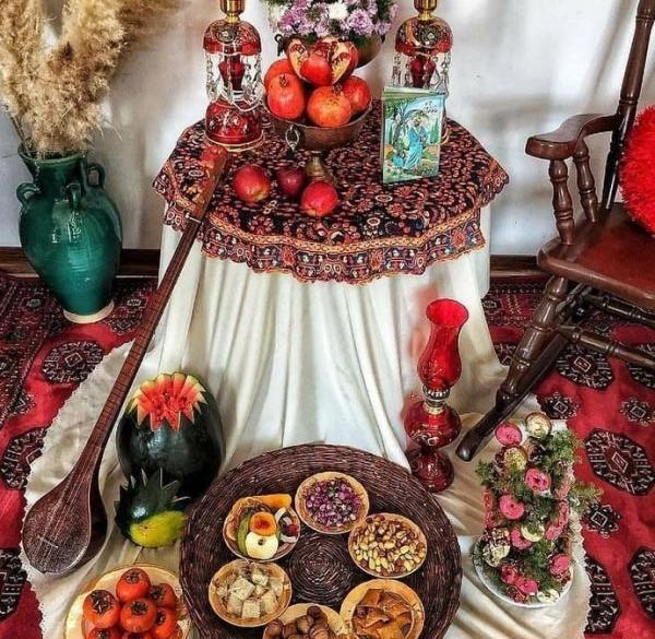 ایده عکس شب یلدا در خانه