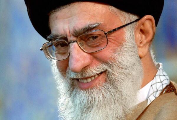 عکس خامنه ای با خنده