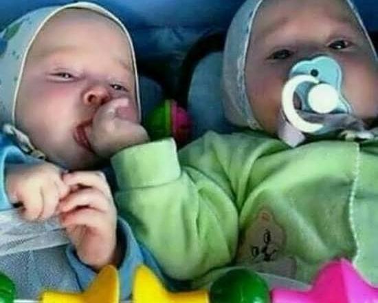 عکس خنده ی دختر بچه