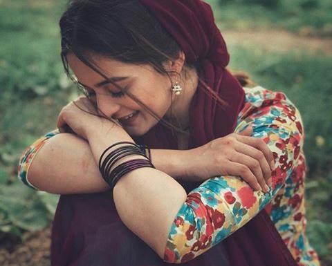عکس دختر زیبا نیمرخ