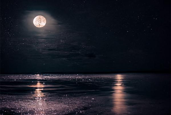 عکس دریا و آسمان شب