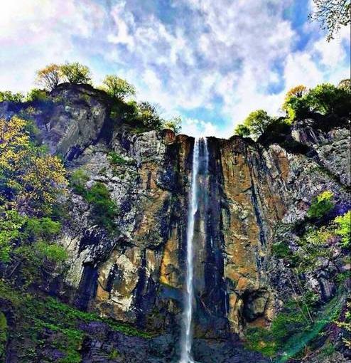 عکس آبشار دریا